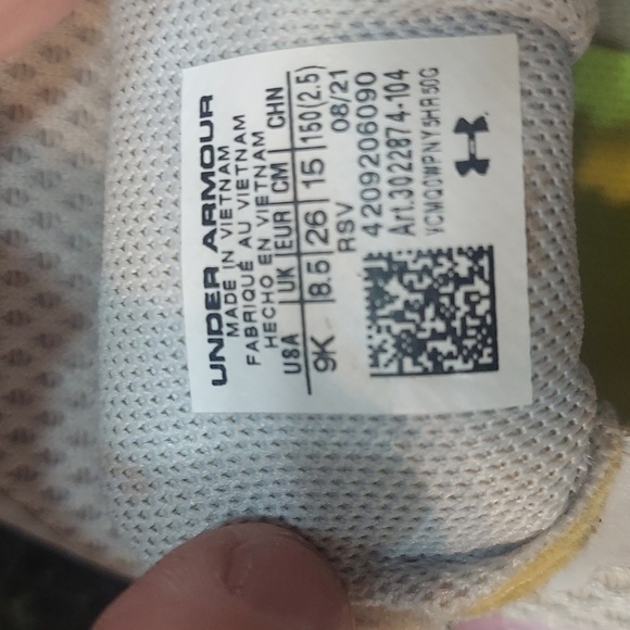 Toddler Under Armour Tennis Shoes - Picture 2 of 2